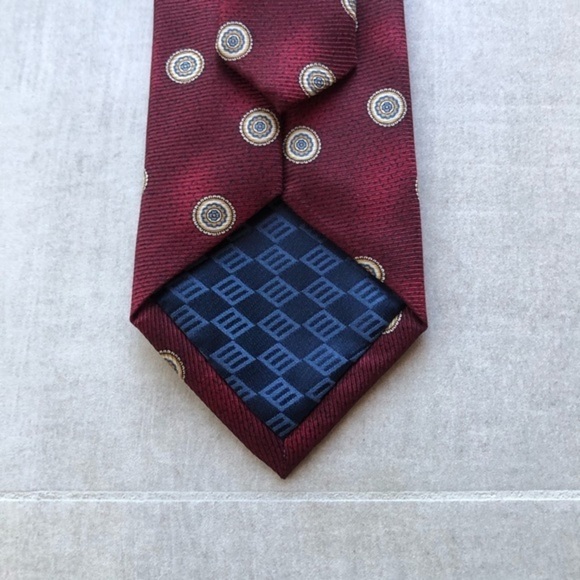 Joseph Abboud Red Tie - Picture 3 of 8